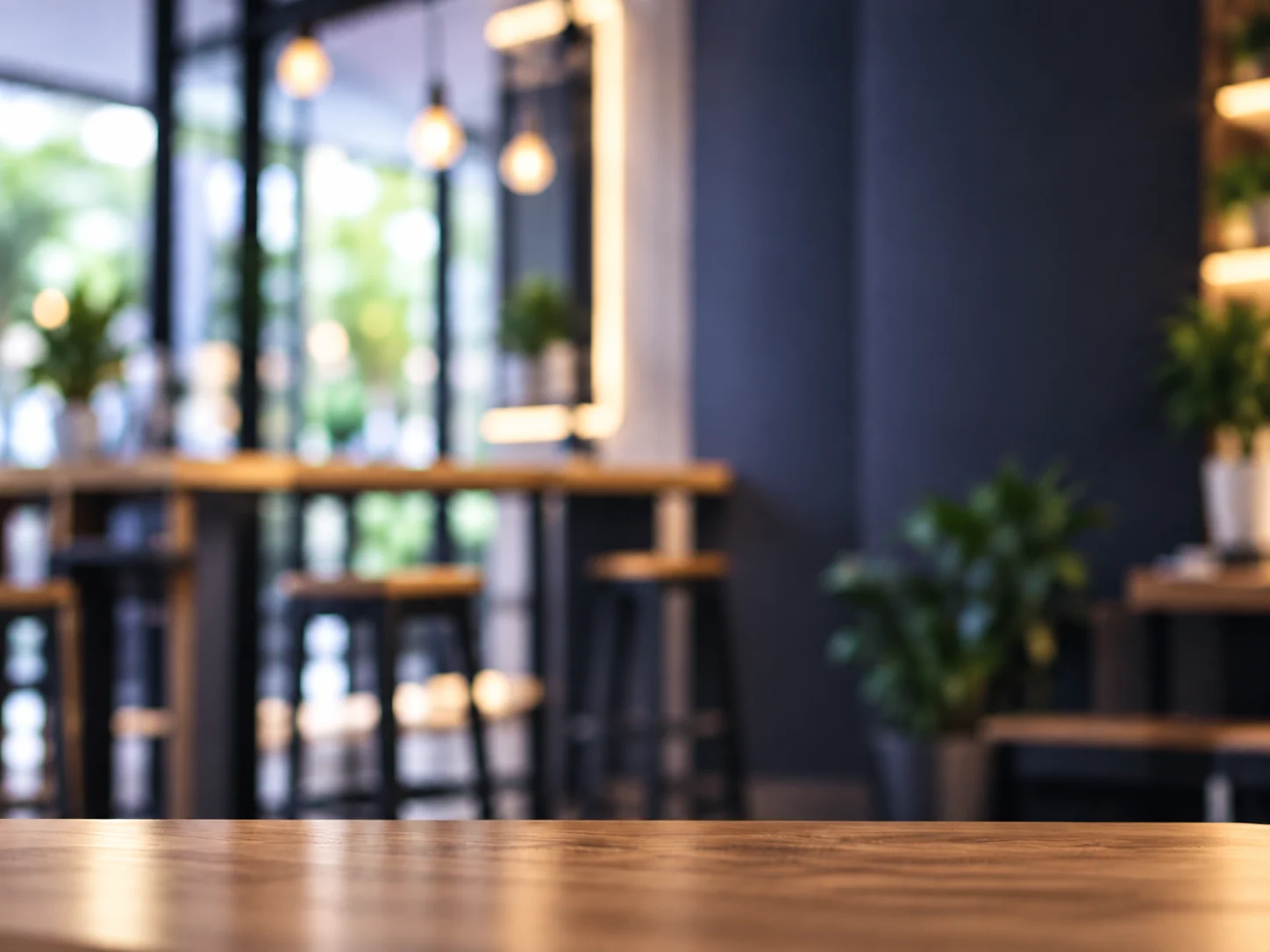 Mesa en cafetería moderna